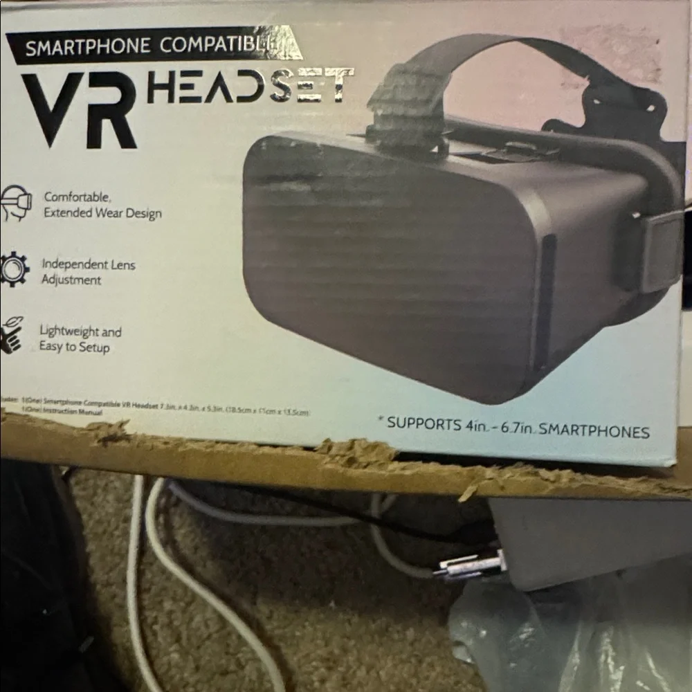 Black VR Headset for Smartphones